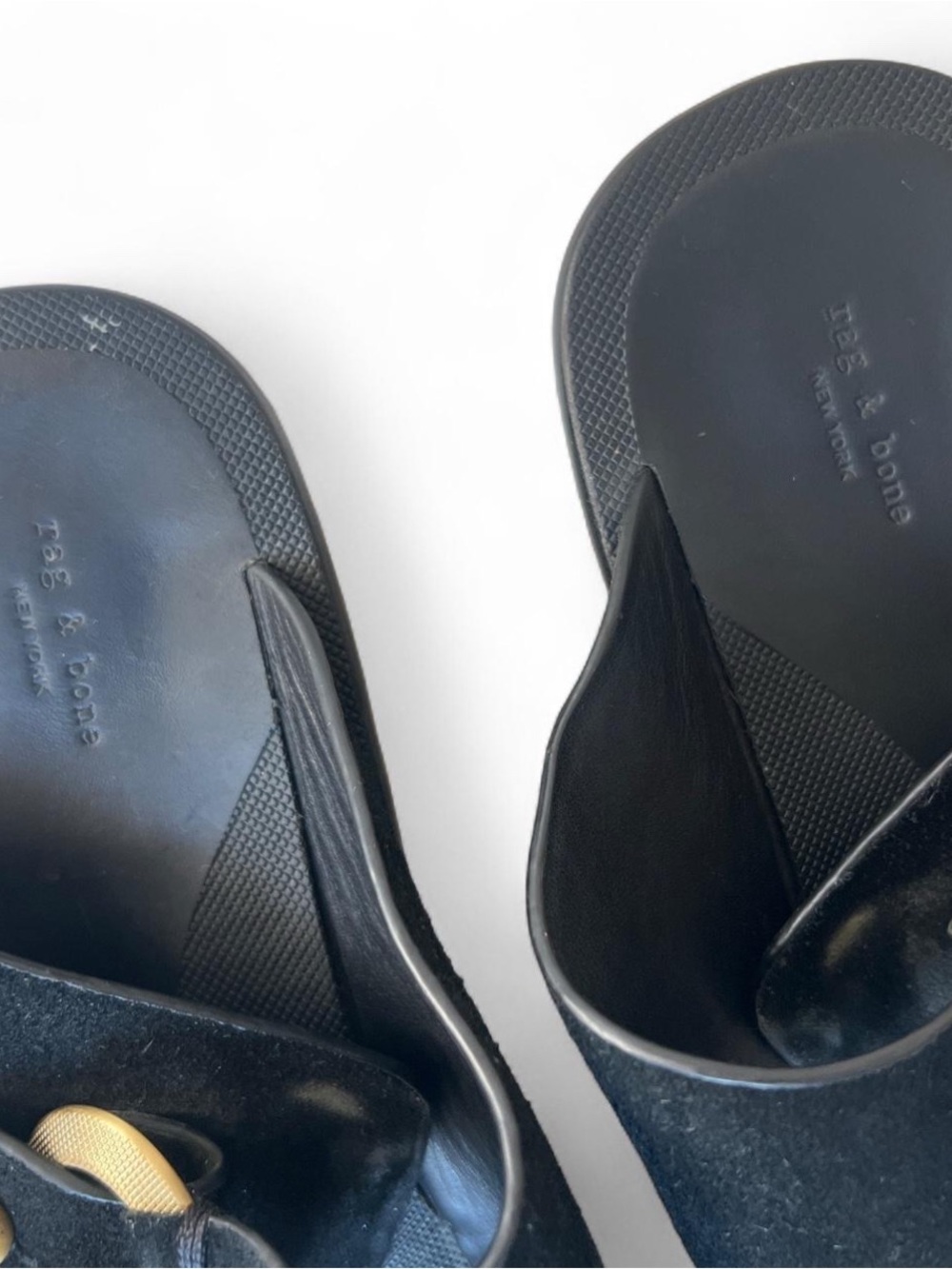 Rag & Bone Black Avost Slip-On Suede Sandals with Gold Accents ✨
Size 39 - Picture 3 of 7